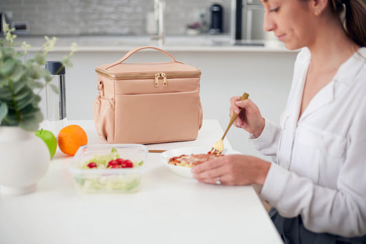The Timeless Beige Lunch Bag: A Stylish and Eco-Friendly Choice